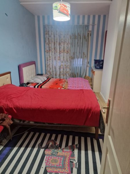 Tirane, jepet me qera apartament 2+1+Ballkon Kati 6, 100 m² 500 € (Tek kompleksi qe eshte Sallon Linda)