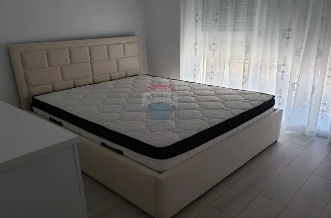 Shqiperi, jepet me qera apartament 1+1 Kati 2, 77 m² 500 € (siri kodra)