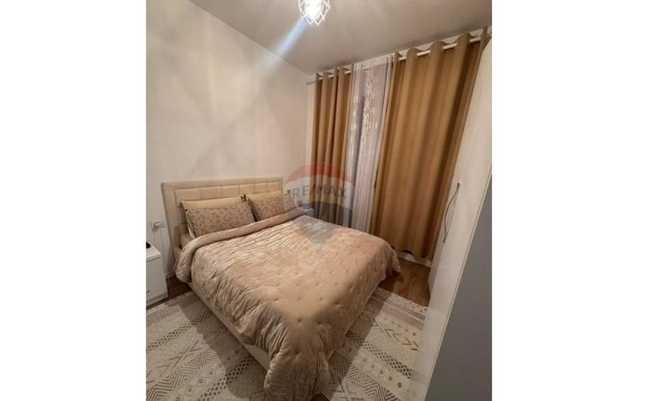 Shqiperi, jepet me qera apartament 1+1 Kati 2, 77 m² 500 € (siri kodra)