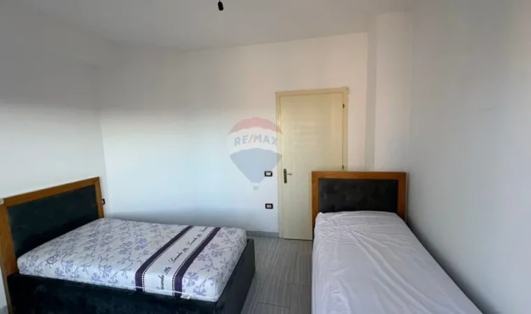 Tirane, jepet me qera apartament 2+1 Kati 5, 100 m² 550 € (teodor keko)