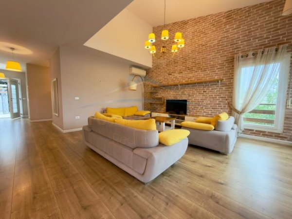 Tirane, jepet me qera apartament 3+1+Ballkon Kati 2, 155 m² 1.400 € (Mullet)