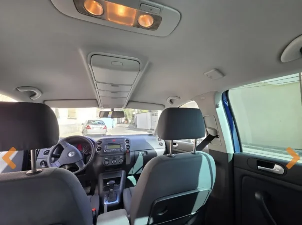 Tirane, shes makine Volkswagen Nafte, blu e errët automatik Kondicioner 322.000 km 3.200 €