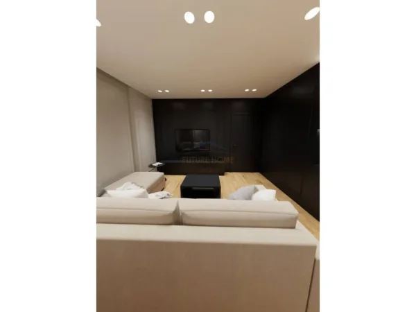 Tirane, Qera Apartament 1+1+Ballkon Kati 5, 85 m² 850 € (Rruga e Bogdaneve)