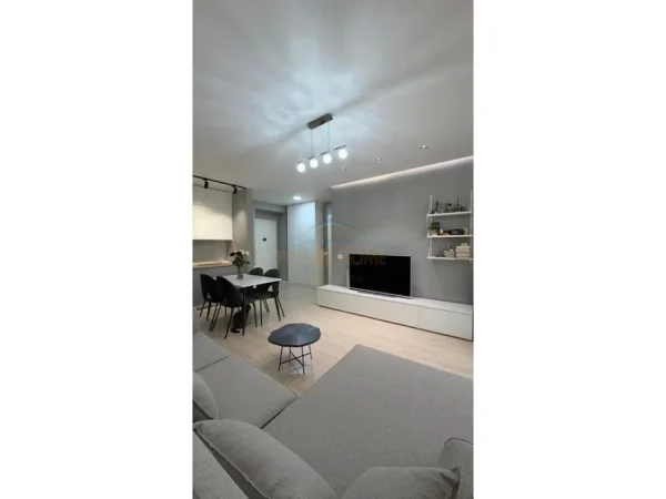 Tirane, shitet apartament 1+1+Ballkon Kati 3, 66 m² (Don Bosko)