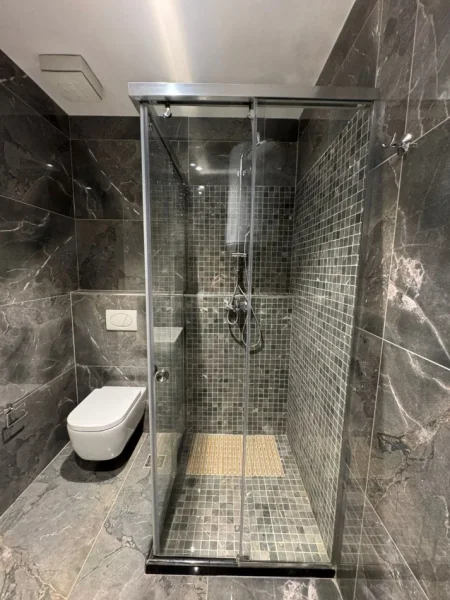 Tirane, shitet apartament 2+1+Ballkon , 117 m² 410.000 € (Delijorgji)