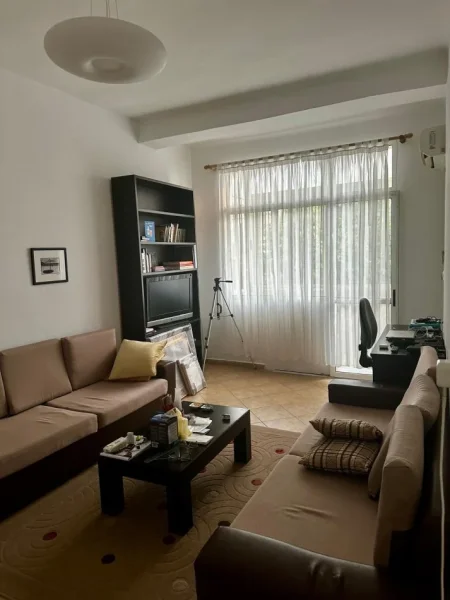 Tirane, shitet apartament 1+1+Ballkon Kati 2, 70 m² 170.000 € (Pranë Hotel Colosseo,Rruga Durrësit, Tiranë)