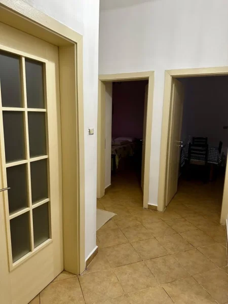 Tirane, shitet apartament 1+1+Ballkon Kati 2, 70 m² 170.000 € (Pranë Hotel Colosseo,Rruga Durrësit, Tiranë)