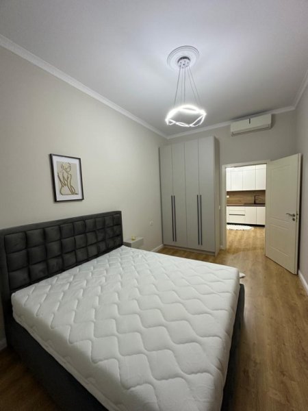 Tirane, shitet apartament 1+1+Ballkon Kati 1, 77 m² (Vila L1)