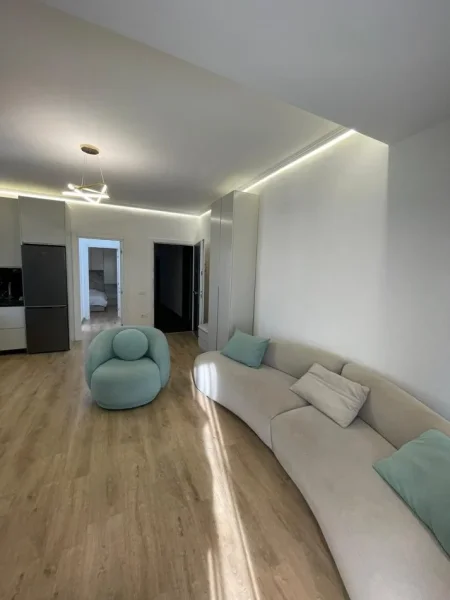 Tirane, shitet apartament 1+1 , 69 m² 155.000 € (farmacia 10)
