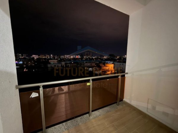 Tirane, jepet me qera apartament 1+1+Ballkon Kati 6, 62 m² 520 € (Unaza e Re, Kompleksi "Tudas")