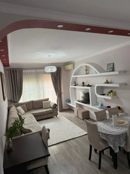 Tirane, jepet me qera apartament 1+1 Kati 5, 74 m² 600 € (Rruga Don Bosko- Vizion Plus)