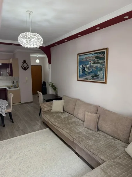 Tirane, jepet me qera apartament 1+1 Kati 5, 74 m² 600 € (Rruga Don Bosko- Vizion Plus)