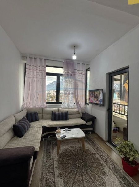 Tirane, shitet apartament 2+1+Ballkon Kati 8, 81 m² 215.000 € (Porcelan, Tirane)