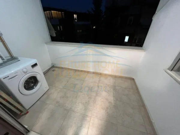 Tirane, jepet me qera apartament 1+1 Kati 3, 70 m² 550 €