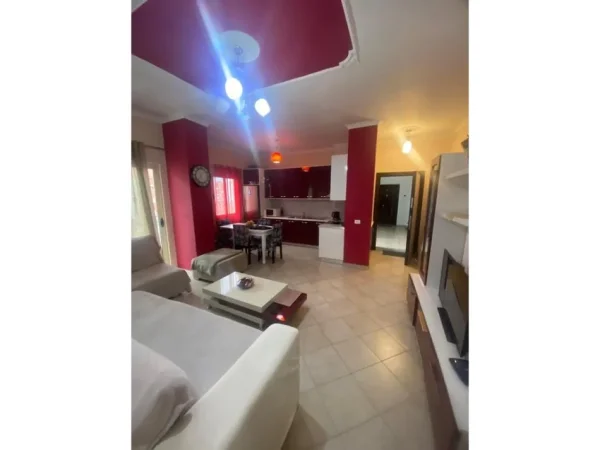 Tirane, jepet me qera apartament 2+1+Ballkon Kati 5, 84 m² 470 € (Misto Mame, Tiranë.)