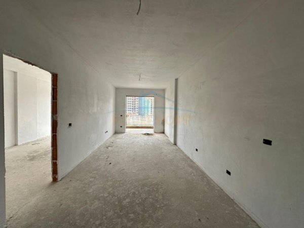 Tirane, shitet apartament 1+1+Ballkon Kati 3, 81 m² 89.500 € 