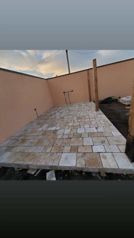 Me nje eksperienc shum vjeqare jasht shqiperis dhe disa vjeqare ne shqiperi. Ju ofrojm, Shtrime pllakash, Punime me gurë, Punime Mermeri, Punime Gipsi, Grafiato, Patinime etj. Operojm ne gjith shqiperin dhe jasht saj. Qmime konkuruese, shpejtesi dhe garansi per qdo punim