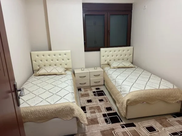 Tirane, jepet me qera apartament 2+1 Kati 3, 104 m² 500 € (Astir)