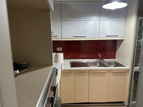 Tirane, jepet me qera apartament 2+1 Kati 3, 104 m² 500 € (Astir)