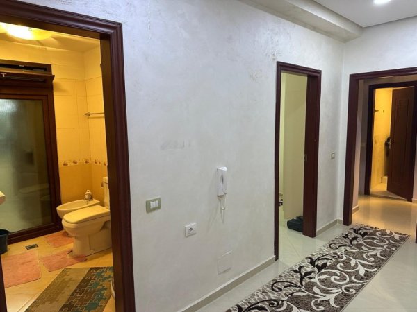 Tirane, jepet me qera apartament 2+1 Kati 3, 104 m² 500 € (Astir)