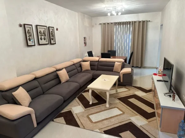 Tirane, jepet me qera apartament 2+1 Kati 3, 104 m² 500 € (Astir)