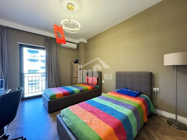 Tirane, shitet apartament 2+1+Ballkon Kati 5, 107 m² 215.000 € (REZIDENCA GREEN CITY, PRANE ISH-FUSHES SE AVIACIONIT)