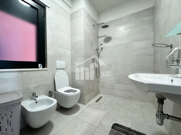 Tirane, shitet apartament 2+1+Ballkon Kati 5, 107 m² 215.000 € (REZIDENCA GREEN CITY, PRANE ISH-FUSHES SE AVIACIONIT)