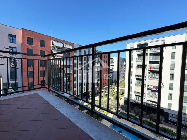 Tirane, shitet apartament 2+1+Ballkon Kati 5, 107 m² 215.000 € (REZIDENCA GREEN CITY, PRANE ISH-FUSHES SE AVIACIONIT)