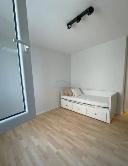 Vlore, shitet apartament 2+1 Kati 4, 73 m² (Lungomare, Vlore)