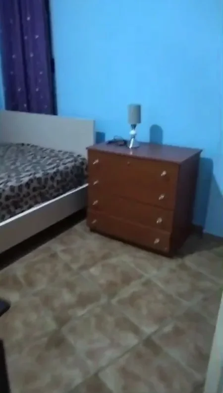 Tirane, jepet me qera apartament 1+1 Kati 3, 300 € (Fresk)