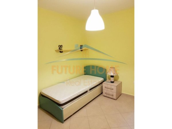 Tirane, shitet apartament 2+1 Kati 4, 76 m² (Rruga e Barrikadave)