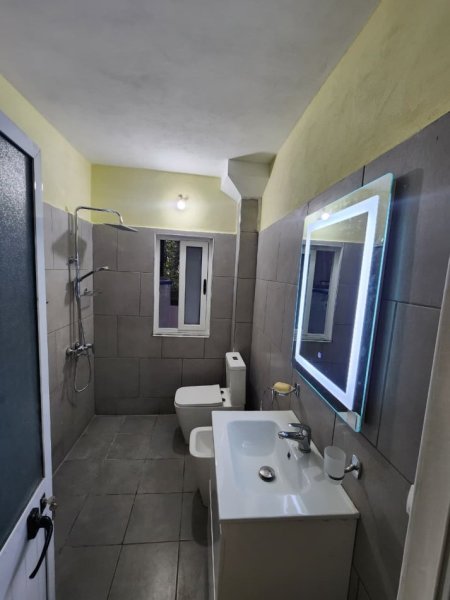 Shitet Apartament 1+1 ( 📍QSUT Shkolla Bajram Curri ) 🔥 (53.6m2) , akull e re ✨ Kt.2 , Cmimi : 95.000€