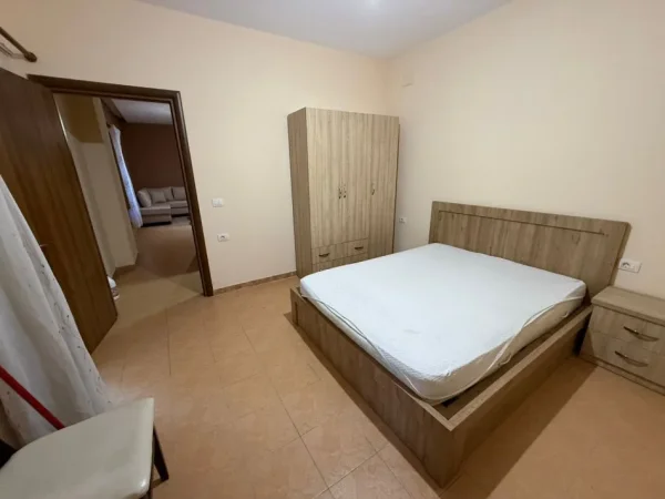 Tirane, jap me qera apartament 2+1 Kati 2, 80 m² 550 € (Kodra e Diellit)