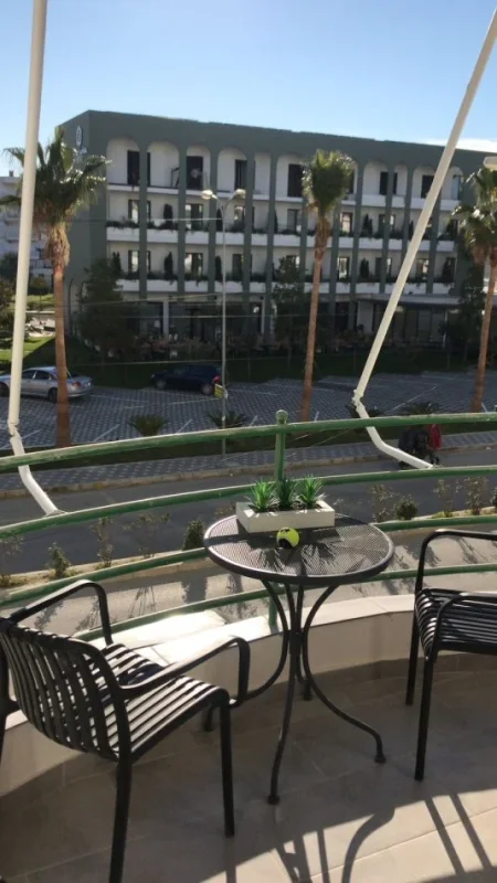 Durres, jepet me qera apartament 1+1+Ballkon Kati 3, 70 m² 5.000 € (Golem)