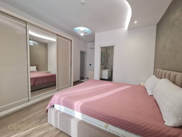 Tirane, jepet me qera apartament 2+1 Kati 0, 115 m² 1.600 € (Tegu)