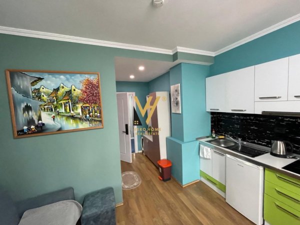 Tirane, jepet me qera hotel Kati 0, 240 m² 3.500 € (RRUGA E KAVAJES)