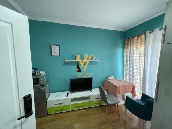 Tirane, jepet me qera hotel Kati 0, 240 m² 3.500 € (RRUGA E KAVAJES)