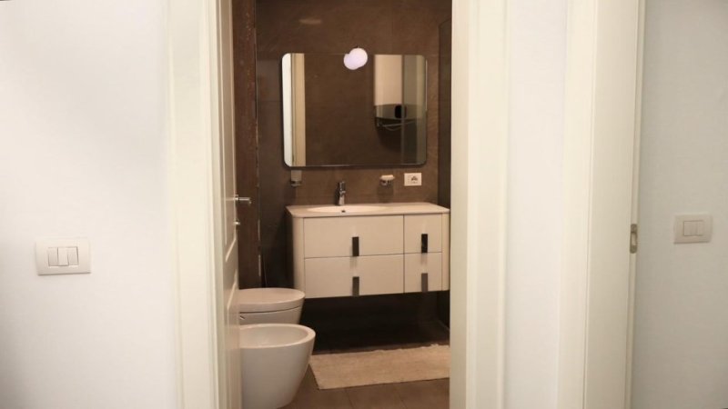 Tirane, shitet apartament 2+1 Kati 2, 90 m² (Rruga "Dervish Hima")