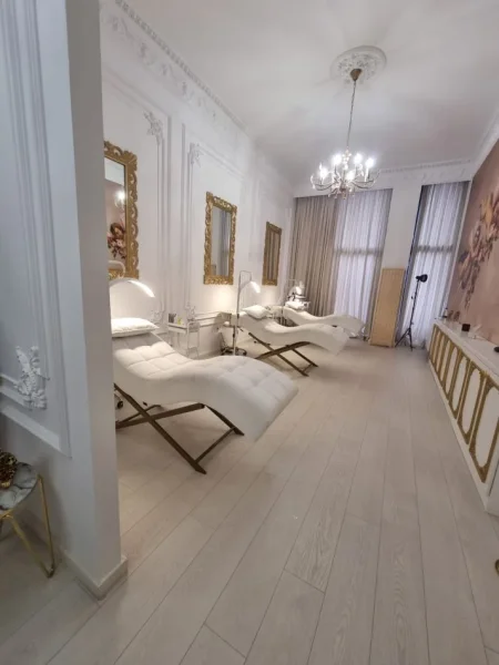 Tirane, shes Biznes në shitje (Qendër Estetike) në shitje, Garden Building 10.000 €