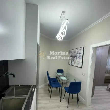 Tirane, jepet me qera apartament 1+1 Kati 4, 70 m² 800 € (Rruga e Kosovareve)