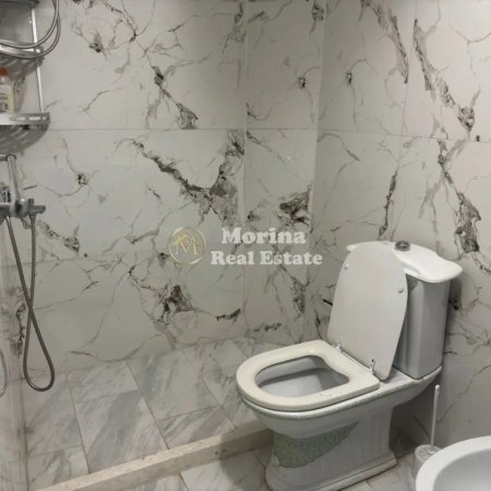Tirane, jepet me qera apartament 1+1 Kati 3, 55 m² 550 € (Qender)
