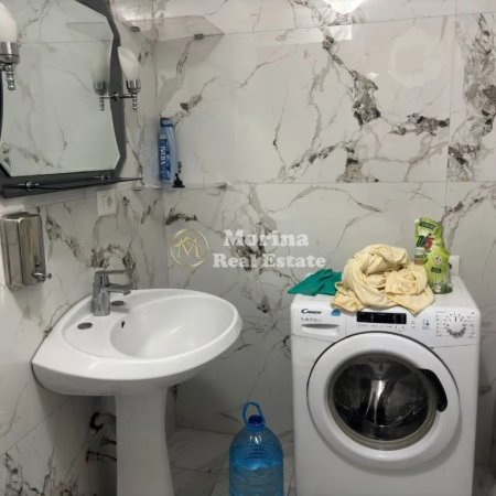 Tirane, jepet me qera apartament 1+1 Kati 3, 55 m² 550 € (Qender)