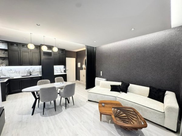 Tirane, jepet me qera apartament 2+1 Kati 8, 100 m² 1.300 € (Garden Building Residence , Rruga e Kavajes)