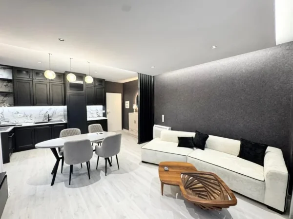 Tirane, jepet me qera apartament 2+1 Kati 8, 100 m² 1.300 € (Garden Building Residence , Rruga e Kavajes)