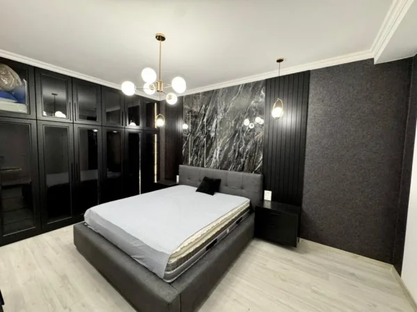 Tirane, jepet me qera apartament 2+1 Kati 8, 100 m² 1.300 € (Garden Building Residence , Rruga e Kavajes)