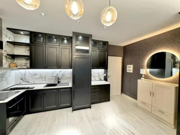 Tirane, jepet me qera apartament 2+1 Kati 8, 100 m² 1.300 € (Garden Building Residence , Rruga e Kavajes)