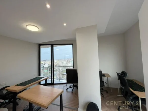 Tirane, jepet me qera zyre Kati 12, 104 m² 950 € (mine peza)