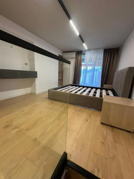 Tirane, shitet apartament 1+1+Ballkon Kati 1, 73 m² 119.000 € (Golden Park)