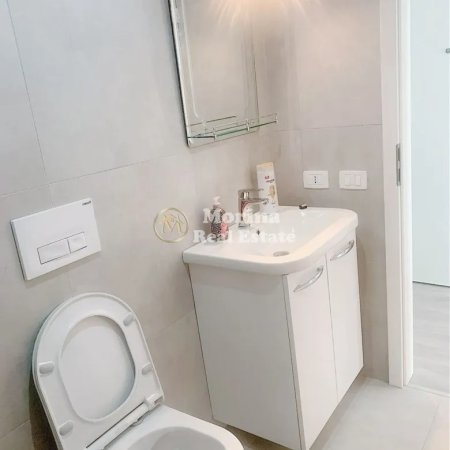 Tirane, jepet me qera apartament 1+1 Kati 5, 70 m² 400 € (Ali Demi)
