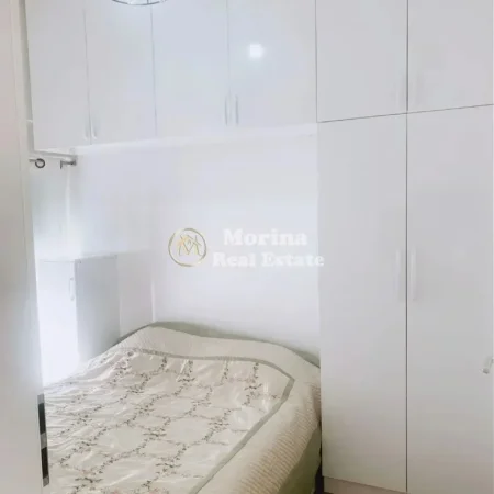 Tirane, jepet me qera apartament 1+1 Kati 5, 70 m² 400 € (Ali Demi)